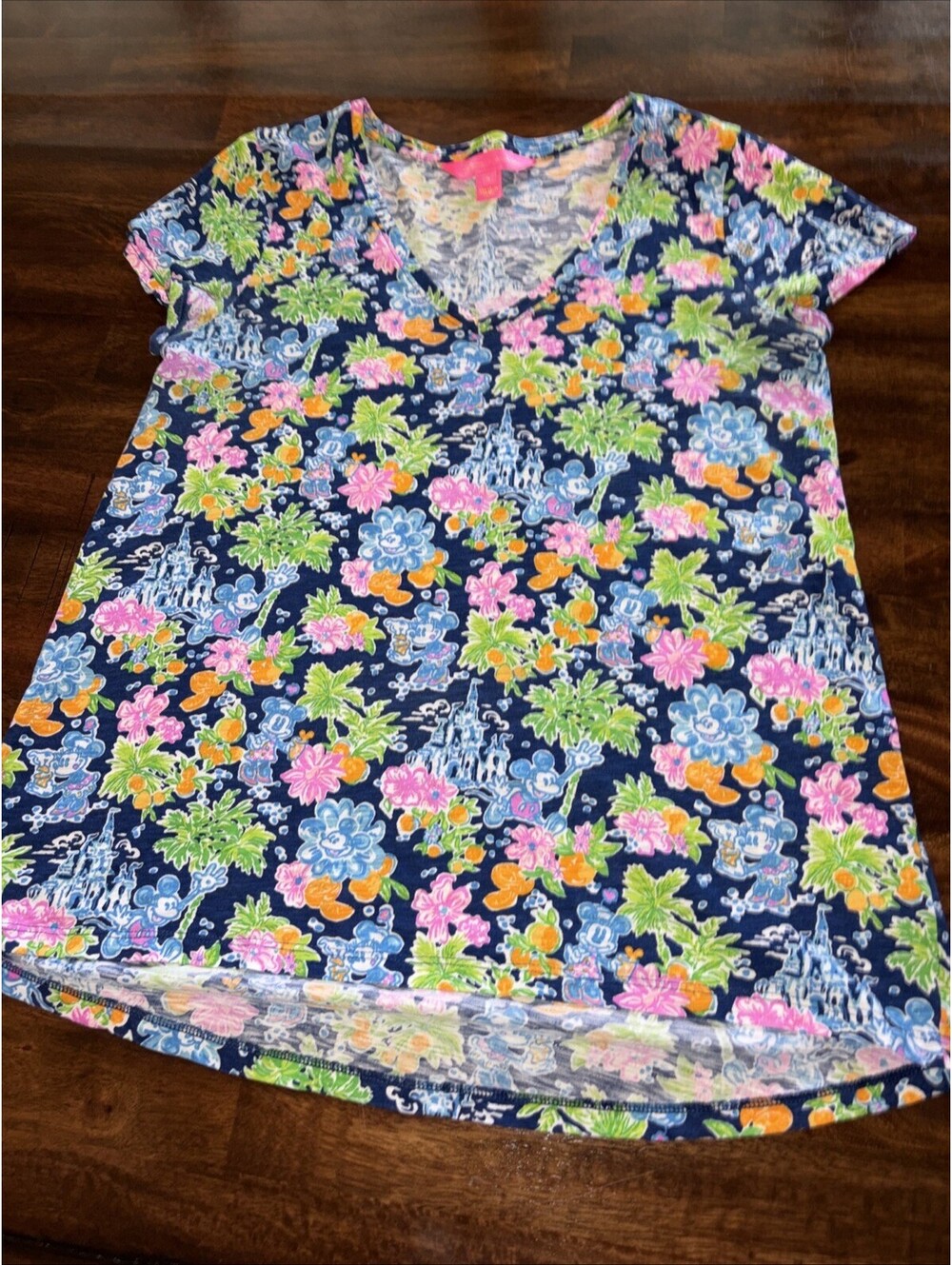 Lilly Pulitzer Loves Disney Parks SS Etta V Neck T-Shirt Aegean Navy Size S
